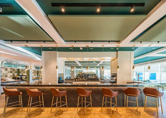 Catalonia Donosti מלון 4*