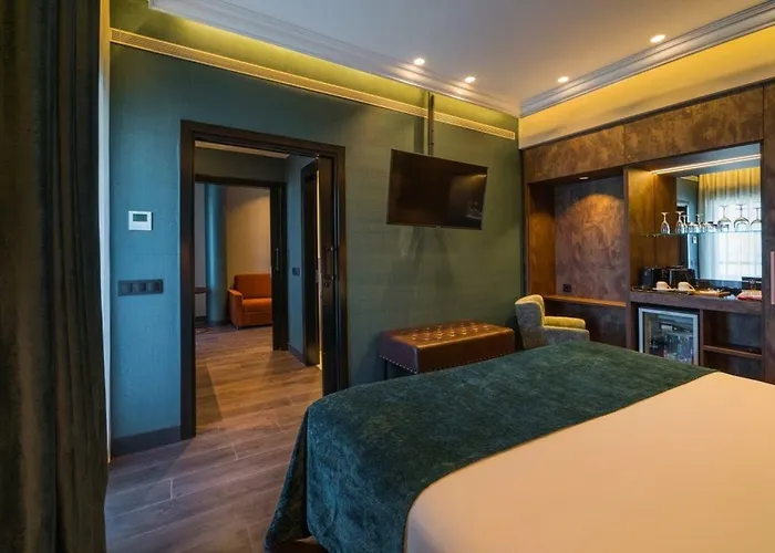 Catalonia Donosti 4*